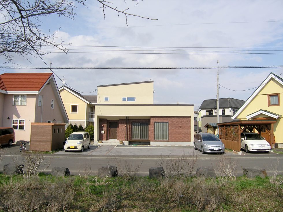 Photograph of house after completion in Tonden, Sapporo