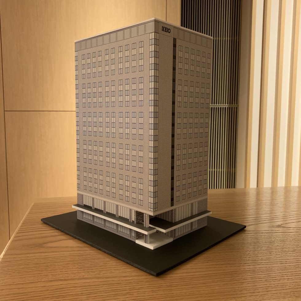 Keio Plaza - Keio Prelia Sapporo hotel model. Client: Keio Plaza Sapporo. Materials used: Styrene board (body).